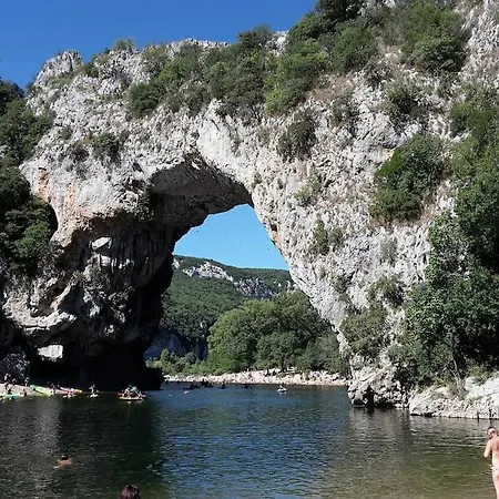 Сasa de vacaciones Maison Le Rouret